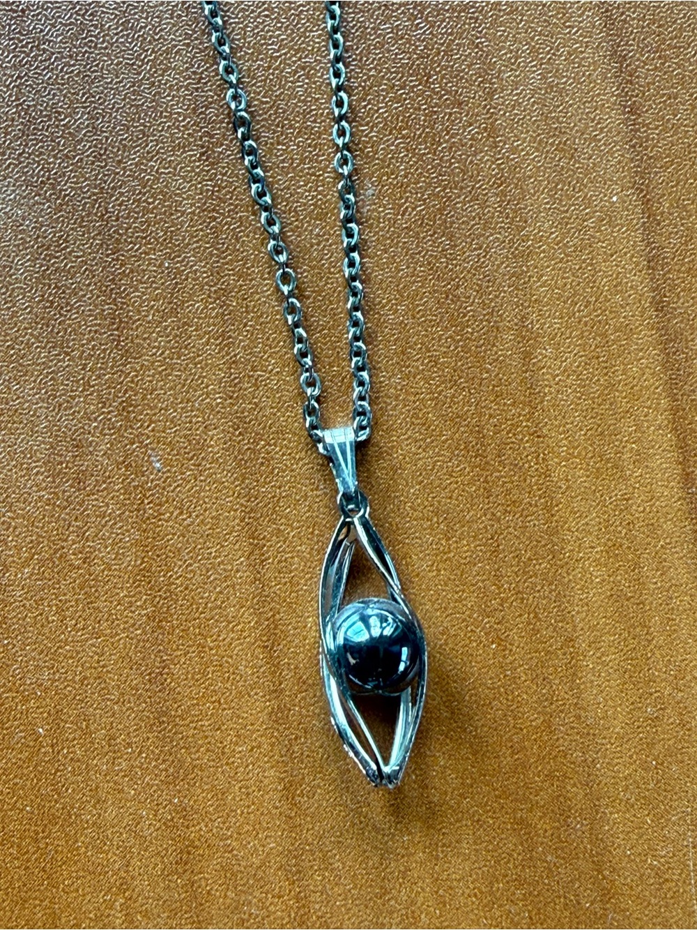 Silver Pendant Necklace with Black Pearl